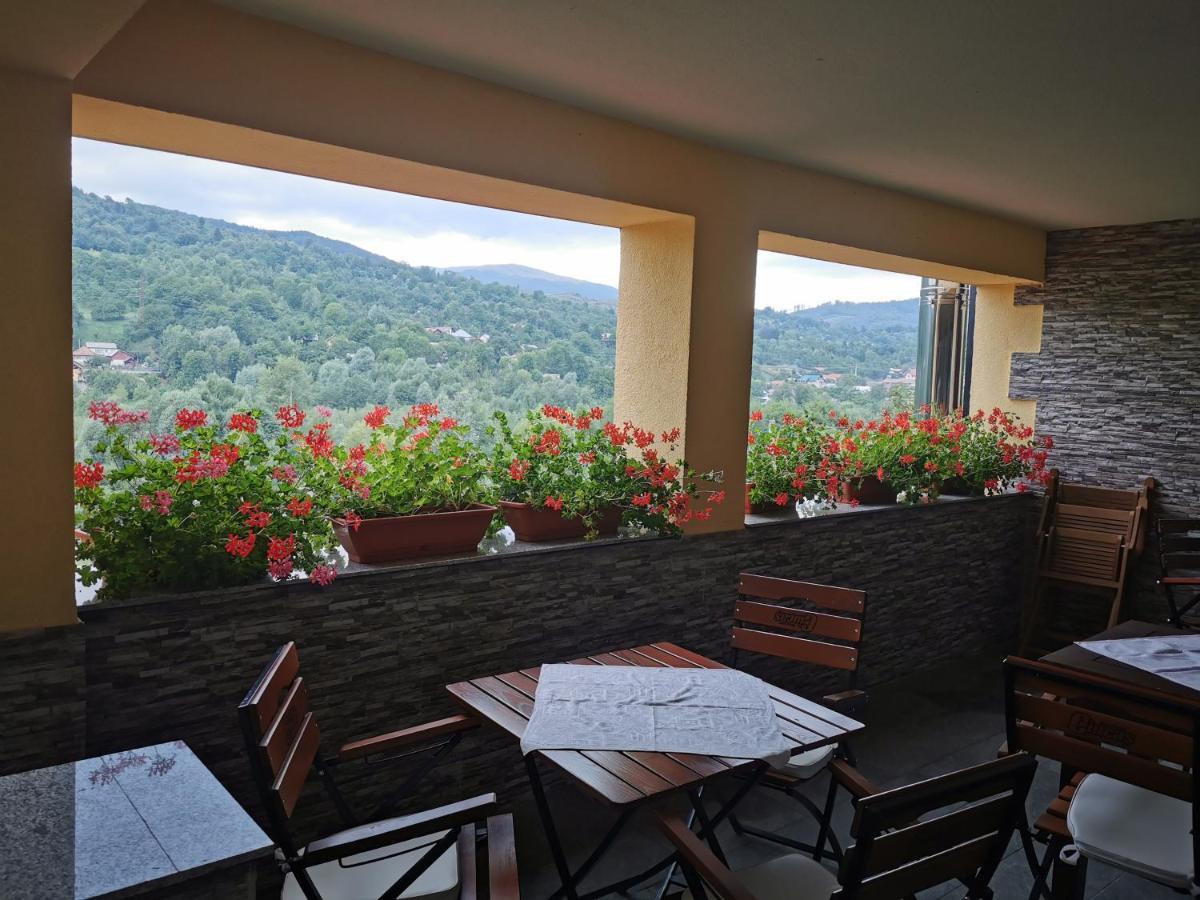 Doftana Apartaments Teşila Exteriér fotografie