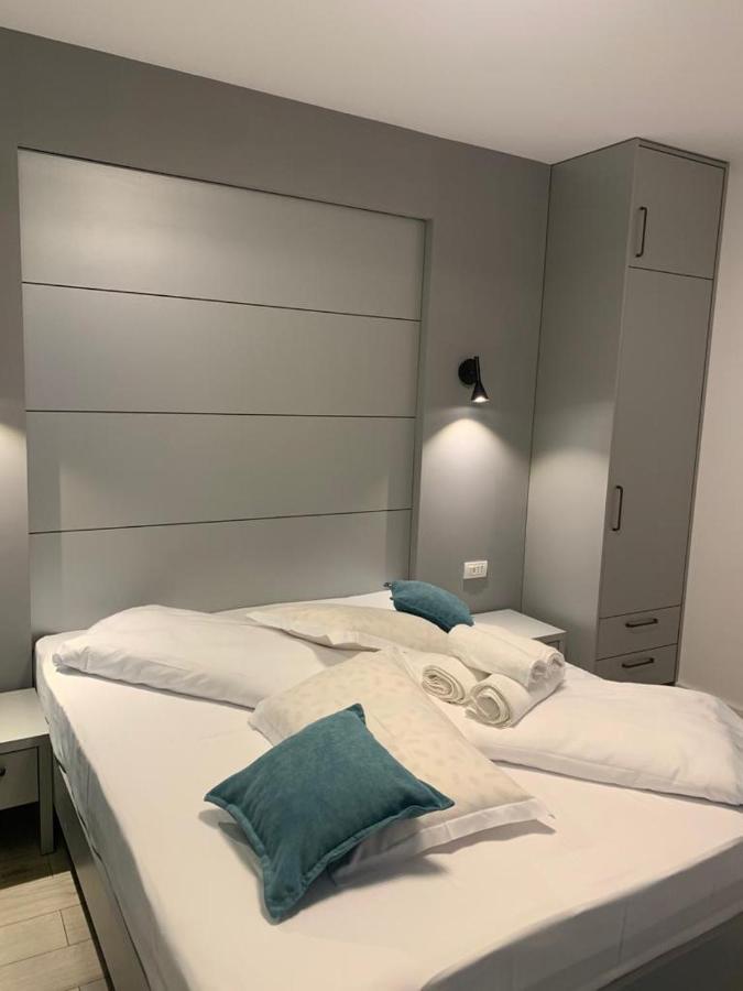 Doftana Apartaments Teşila Exteriér fotografie
